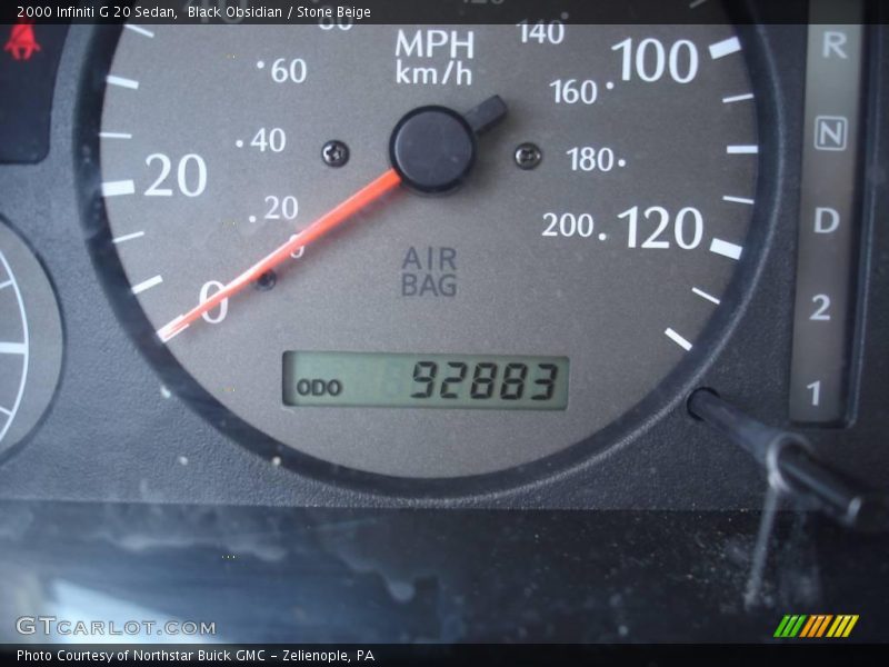 Black Obsidian / Stone Beige 2000 Infiniti G 20 Sedan