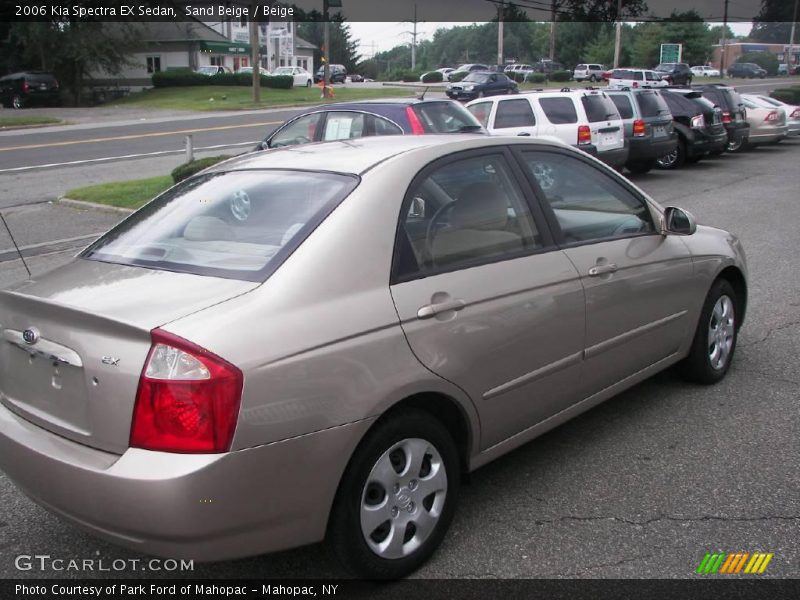Sand Beige / Beige 2006 Kia Spectra EX Sedan
