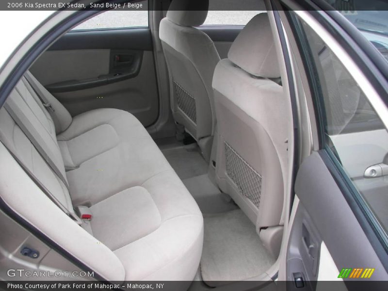 Sand Beige / Beige 2006 Kia Spectra EX Sedan
