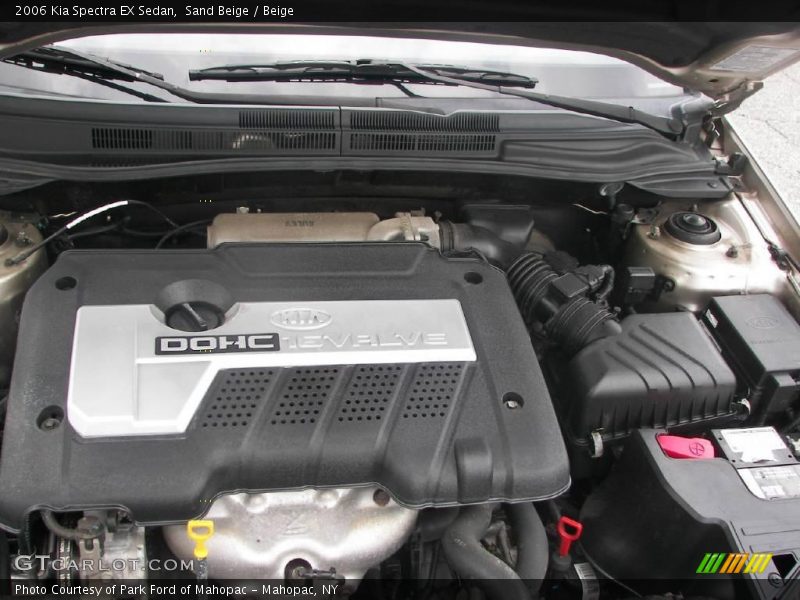 Sand Beige / Beige 2006 Kia Spectra EX Sedan