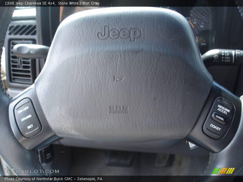 Stone White / Mist Gray 1998 Jeep Cherokee SE 4x4