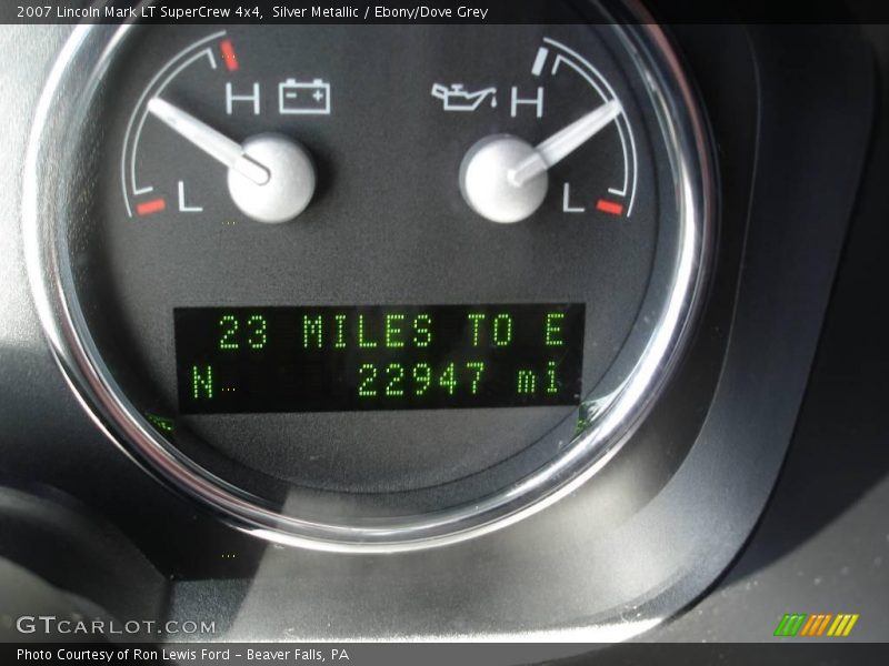 Silver Metallic / Ebony/Dove Grey 2007 Lincoln Mark LT SuperCrew 4x4