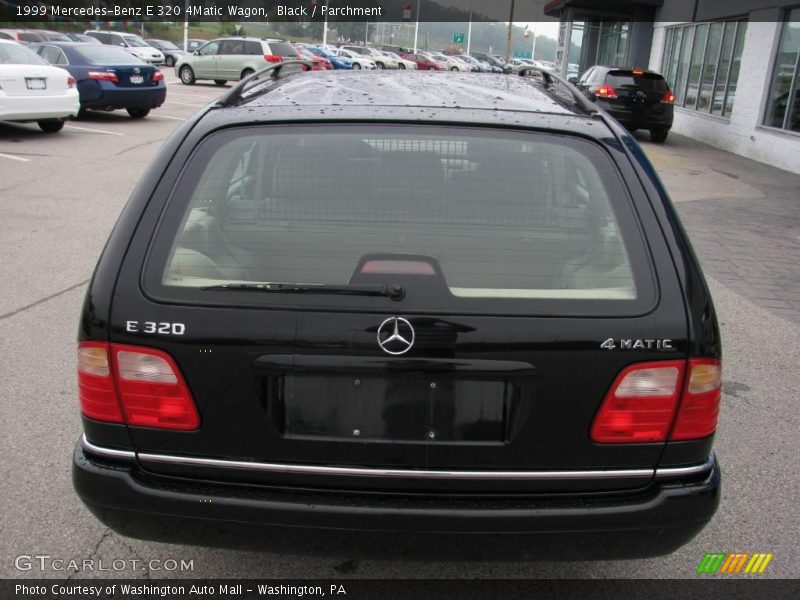 Black / Parchment 1999 Mercedes-Benz E 320 4Matic Wagon