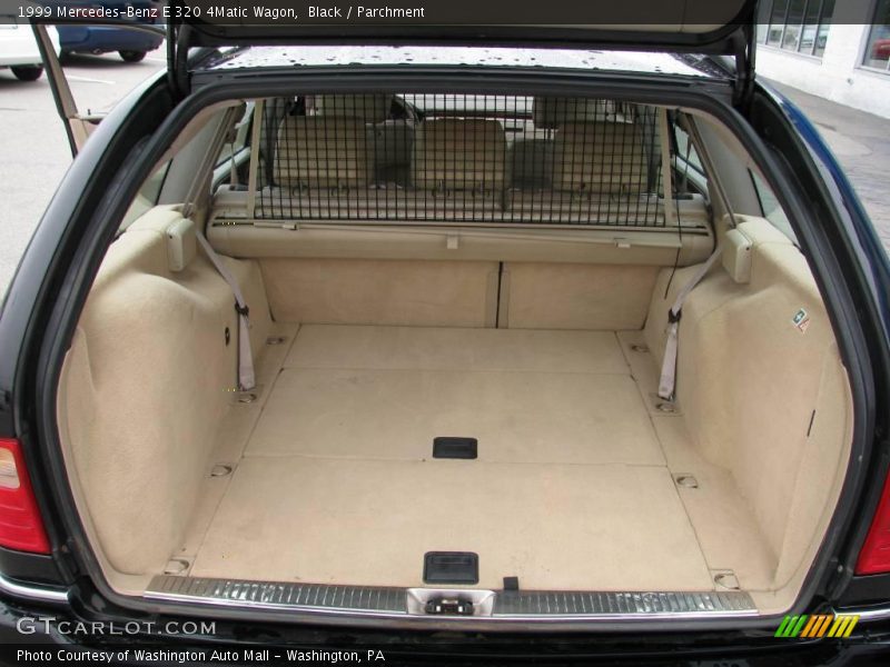 Black / Parchment 1999 Mercedes-Benz E 320 4Matic Wagon