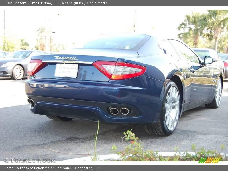 Blu Oceano (Blue) / Grigio Medio 2009 Maserati GranTurismo