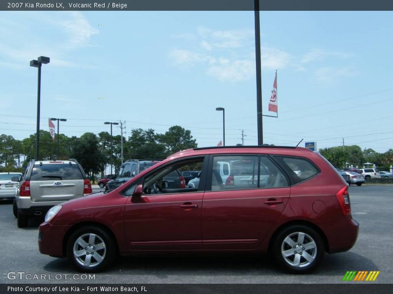Volcanic Red / Beige 2007 Kia Rondo LX