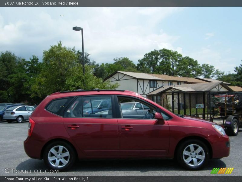 Volcanic Red / Beige 2007 Kia Rondo LX