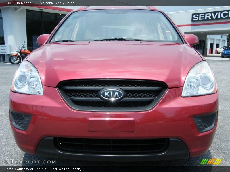 Volcanic Red / Beige 2007 Kia Rondo LX