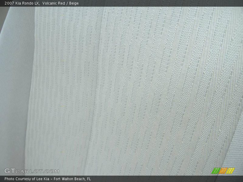 Volcanic Red / Beige 2007 Kia Rondo LX