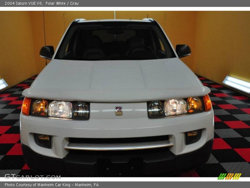 Polar White / Gray 2004 Saturn VUE V6