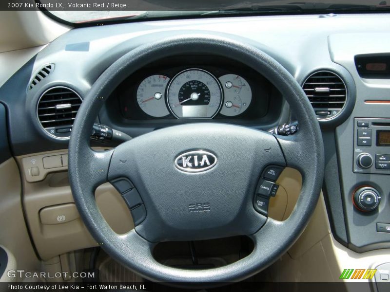 Volcanic Red / Beige 2007 Kia Rondo LX