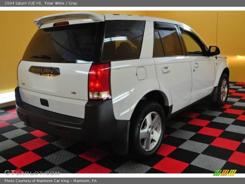 Polar White / Gray 2004 Saturn VUE V6