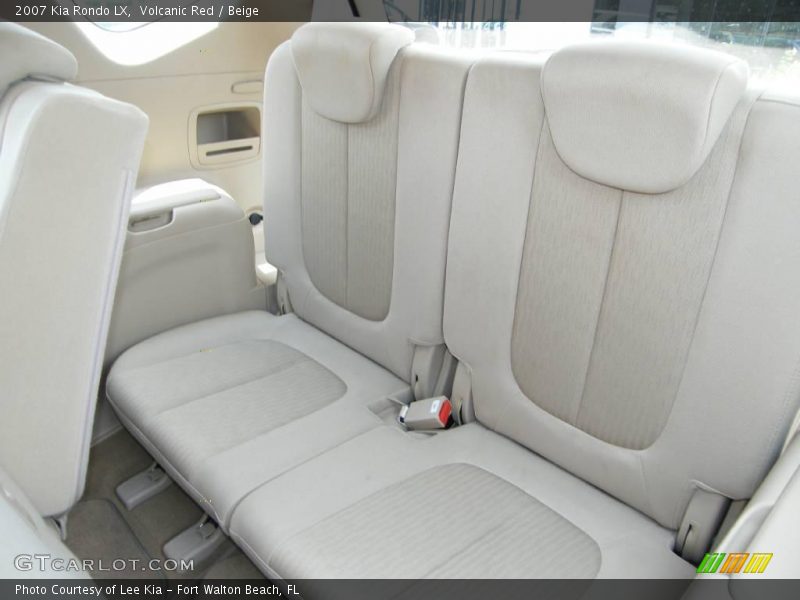 Volcanic Red / Beige 2007 Kia Rondo LX