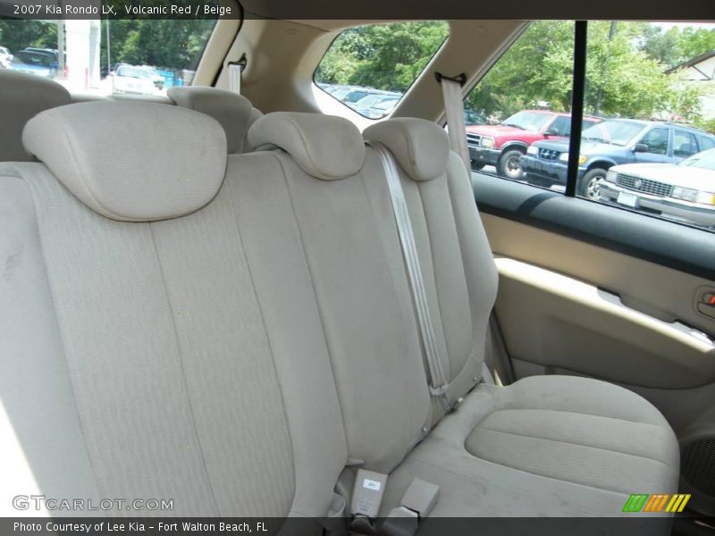 Volcanic Red / Beige 2007 Kia Rondo LX