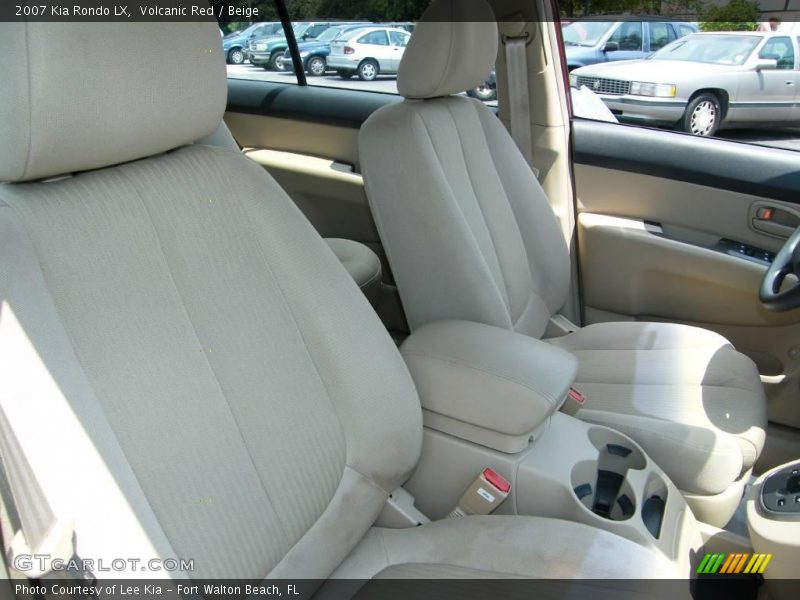 Volcanic Red / Beige 2007 Kia Rondo LX