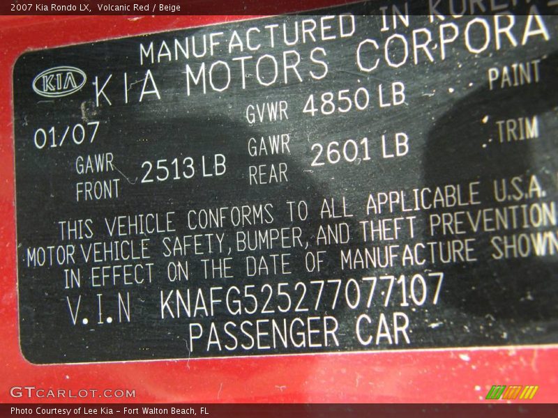 Volcanic Red / Beige 2007 Kia Rondo LX