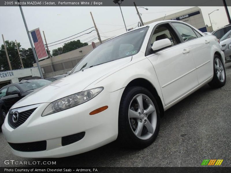 Performance White / Beige 2005 Mazda MAZDA6 i Sedan
