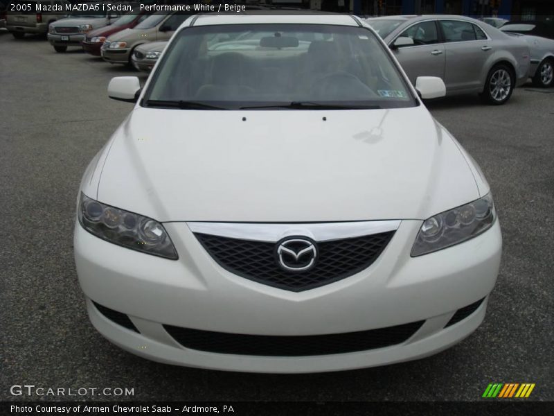 Performance White / Beige 2005 Mazda MAZDA6 i Sedan