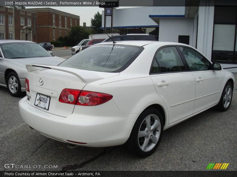 Performance White / Beige 2005 Mazda MAZDA6 i Sedan