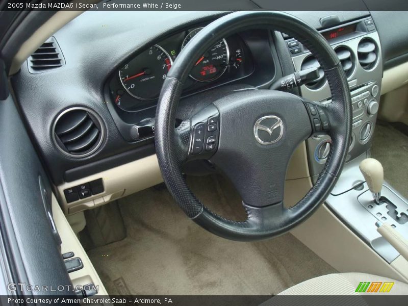 Performance White / Beige 2005 Mazda MAZDA6 i Sedan