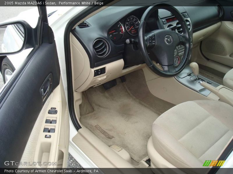 Performance White / Beige 2005 Mazda MAZDA6 i Sedan