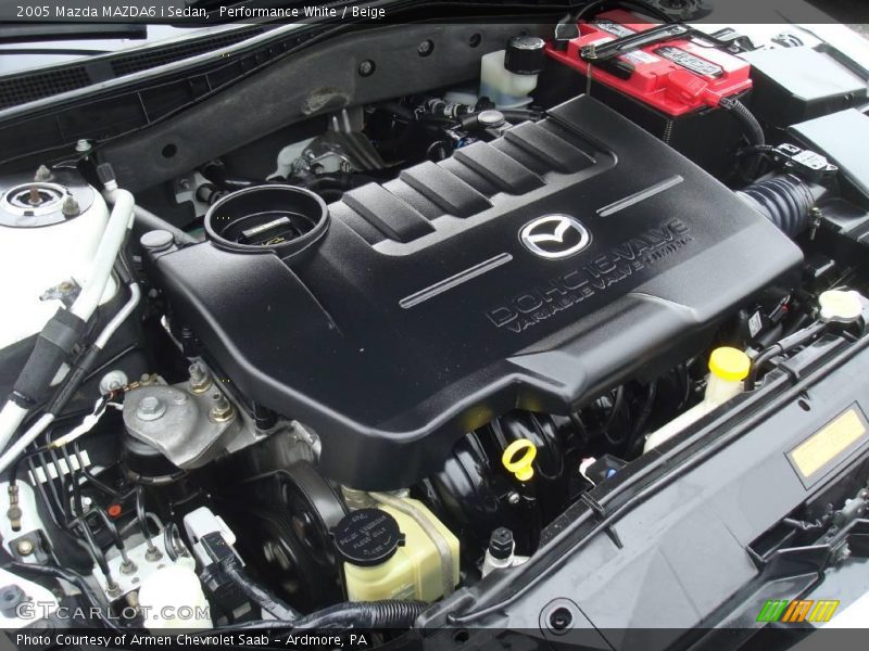 Performance White / Beige 2005 Mazda MAZDA6 i Sedan
