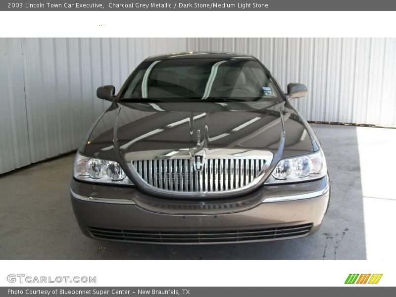 Charcoal Grey Metallic / Dark Stone/Medium Light Stone 2003 Lincoln Town Car Executive