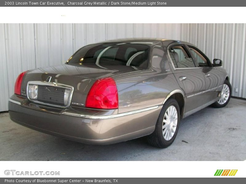 Charcoal Grey Metallic / Dark Stone/Medium Light Stone 2003 Lincoln Town Car Executive