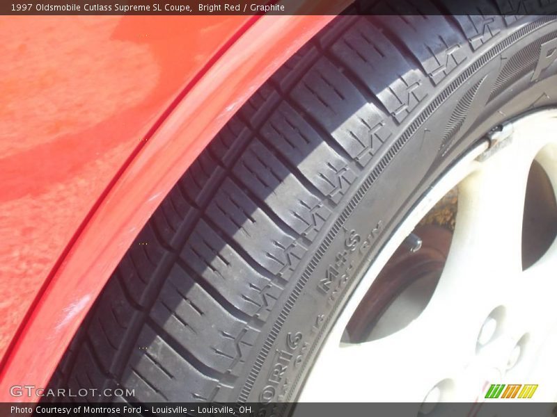Bright Red / Graphite 1997 Oldsmobile Cutlass Supreme SL Coupe