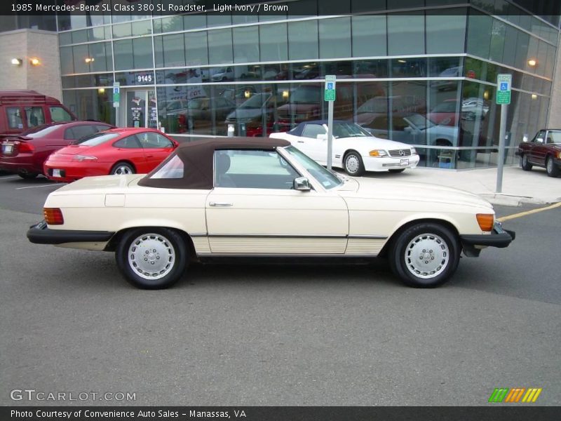 Light Ivory / Brown 1985 Mercedes-Benz SL Class 380 SL Roadster