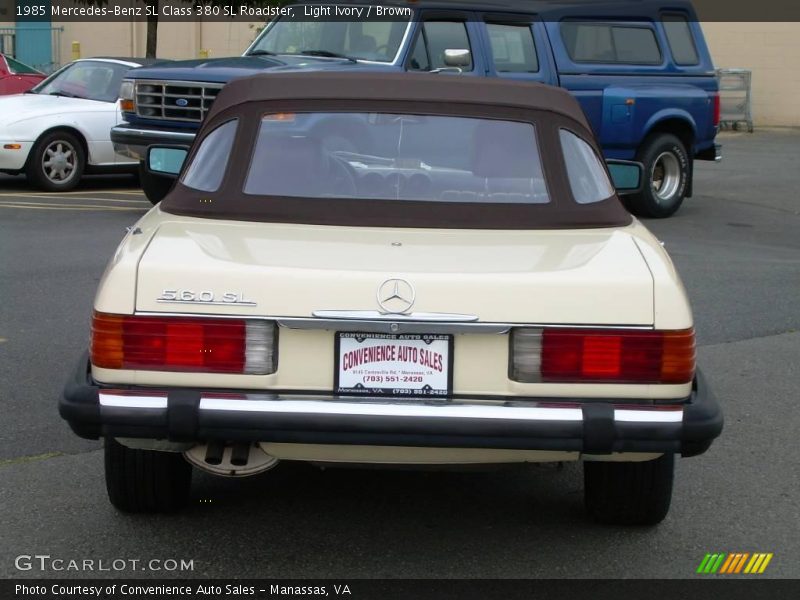 Light Ivory / Brown 1985 Mercedes-Benz SL Class 380 SL Roadster