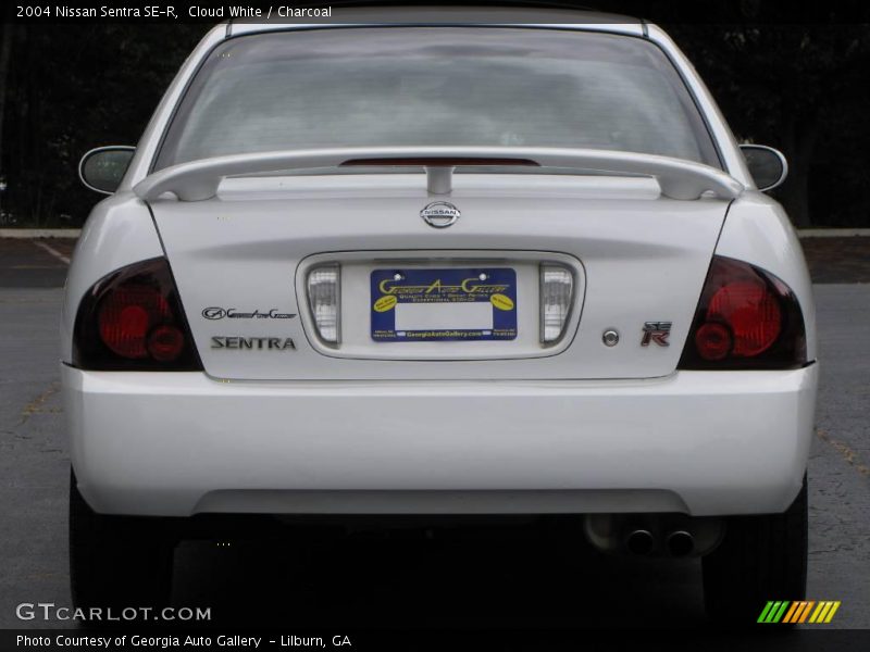 Cloud White / Charcoal 2004 Nissan Sentra SE-R