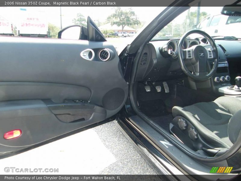 Magnetic Black Pearl / Carbon Black 2006 Nissan 350Z Coupe