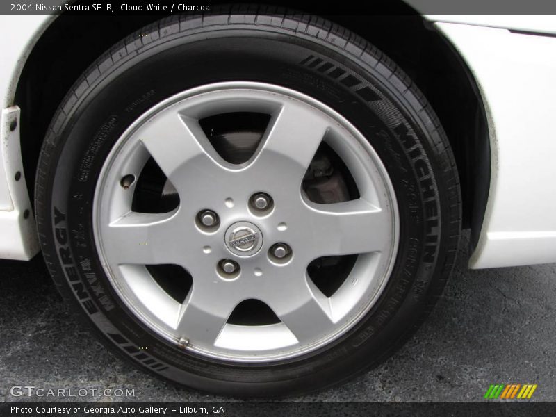 Cloud White / Charcoal 2004 Nissan Sentra SE-R