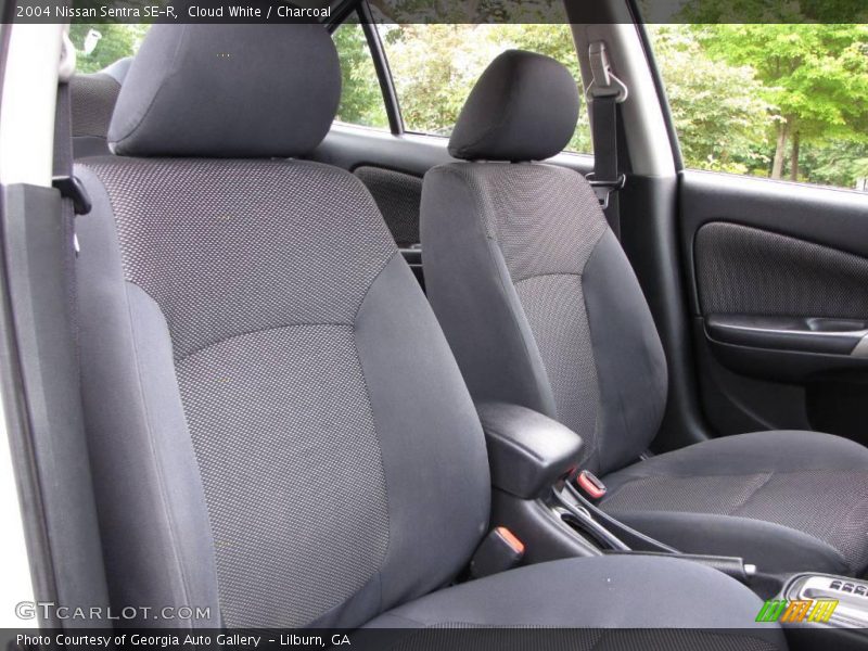 Cloud White / Charcoal 2004 Nissan Sentra SE-R