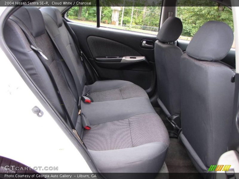 Cloud White / Charcoal 2004 Nissan Sentra SE-R