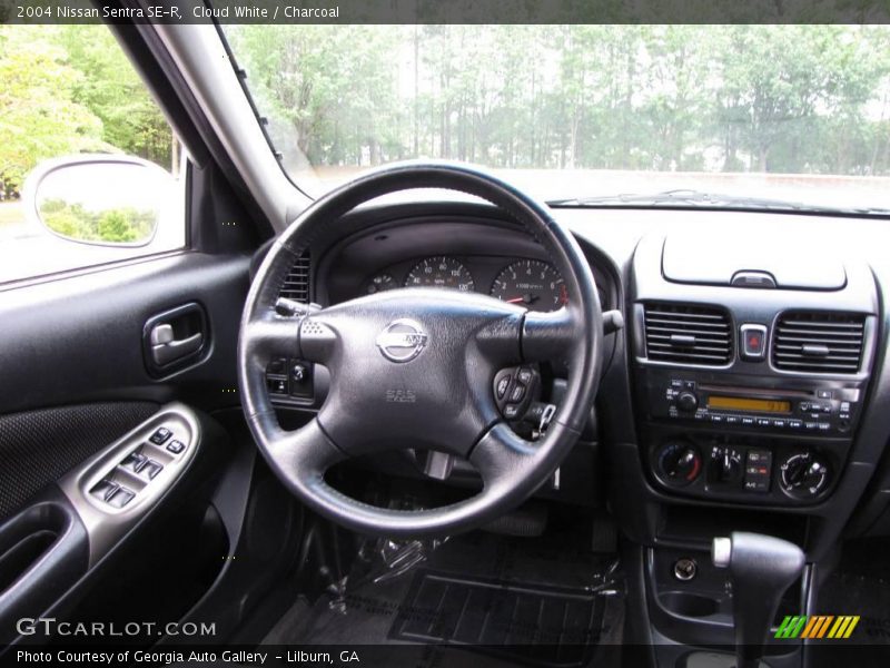 Cloud White / Charcoal 2004 Nissan Sentra SE-R