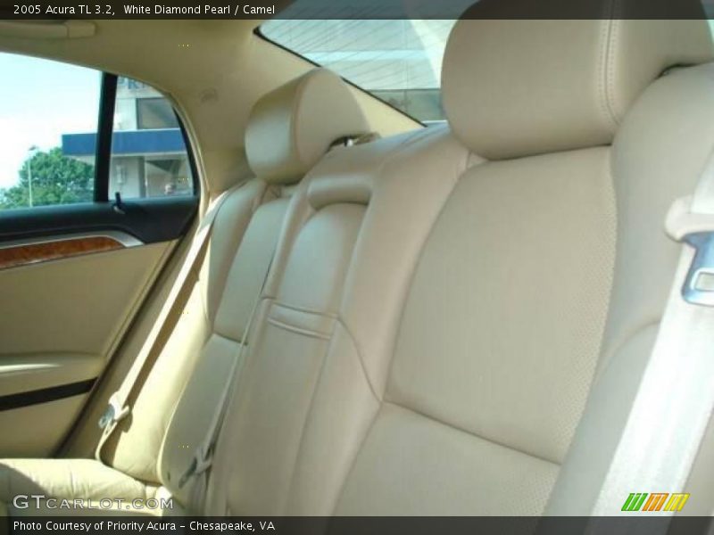 White Diamond Pearl / Camel 2005 Acura TL 3.2