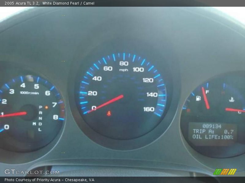 White Diamond Pearl / Camel 2005 Acura TL 3.2