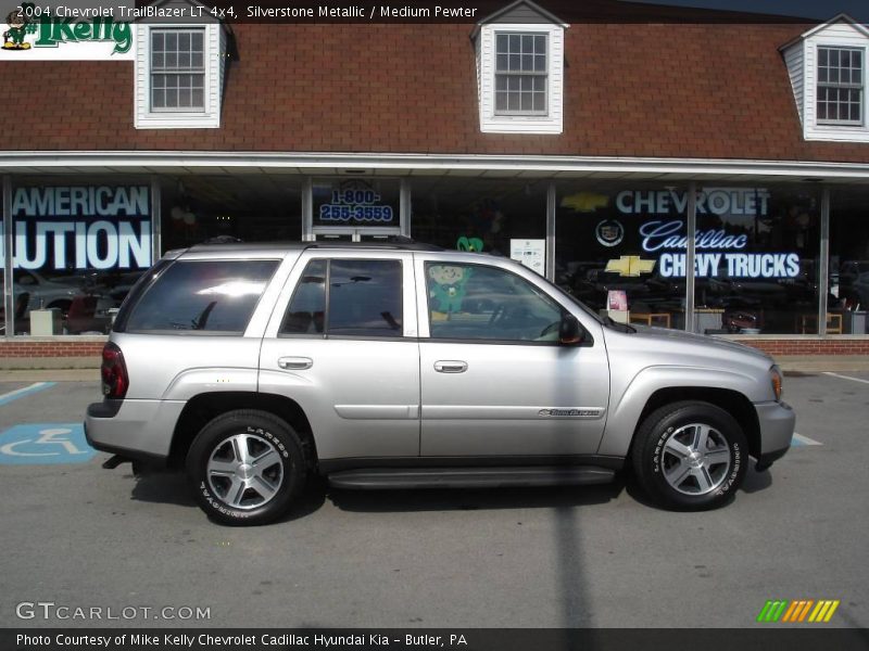 Silverstone Metallic / Medium Pewter 2004 Chevrolet TrailBlazer LT 4x4