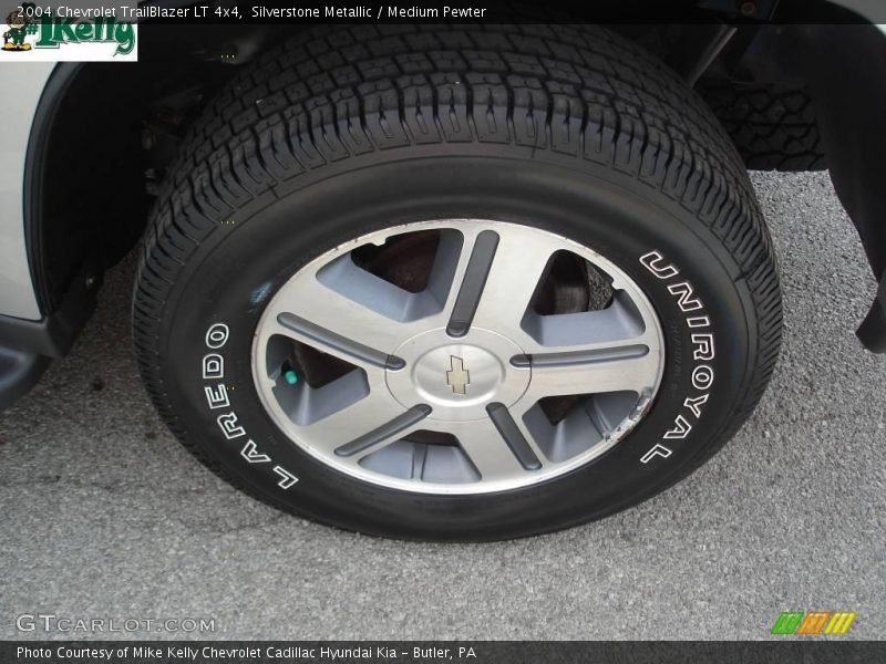 Silverstone Metallic / Medium Pewter 2004 Chevrolet TrailBlazer LT 4x4
