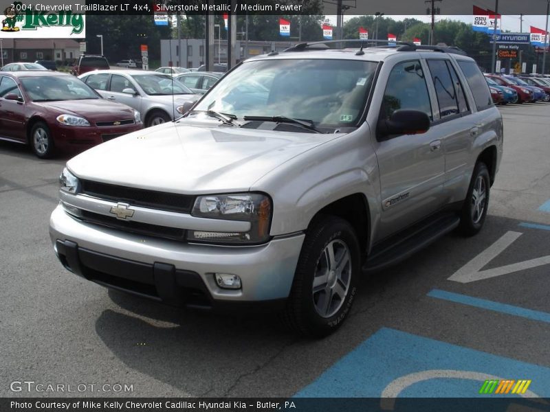 Silverstone Metallic / Medium Pewter 2004 Chevrolet TrailBlazer LT 4x4