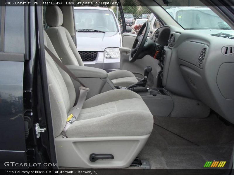 Dark Gray Metallic / Light Gray 2006 Chevrolet TrailBlazer LS 4x4