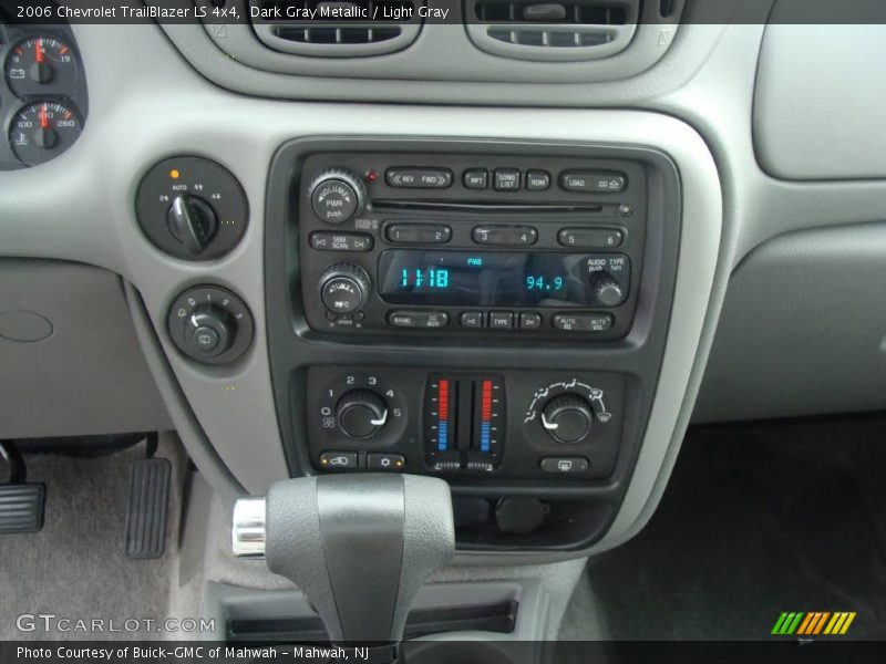 Dark Gray Metallic / Light Gray 2006 Chevrolet TrailBlazer LS 4x4