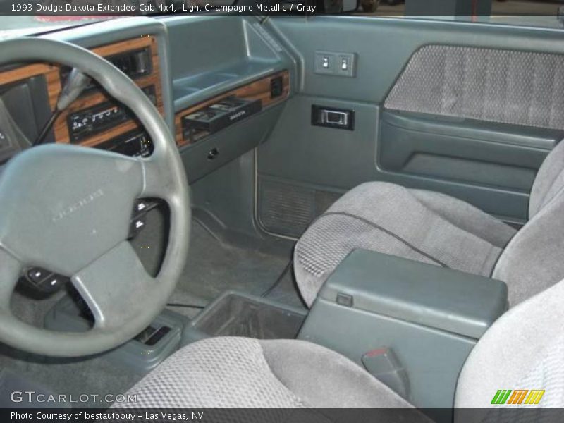 Light Champagne Metallic / Gray 1993 Dodge Dakota Extended Cab 4x4