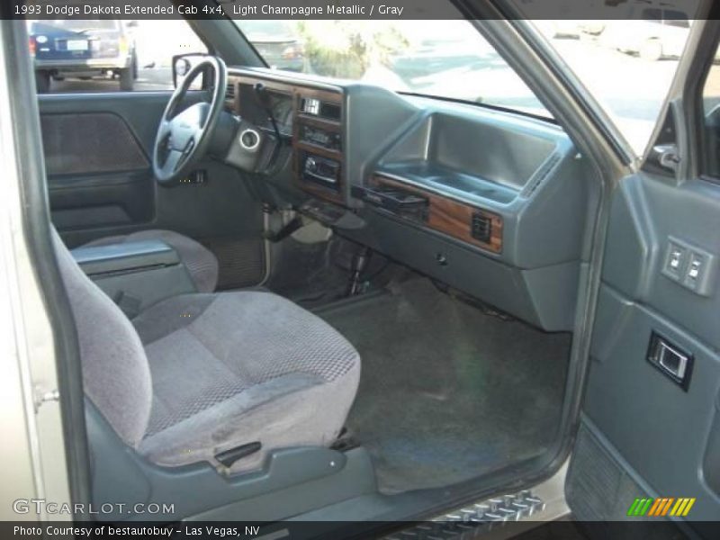 Light Champagne Metallic / Gray 1993 Dodge Dakota Extended Cab 4x4