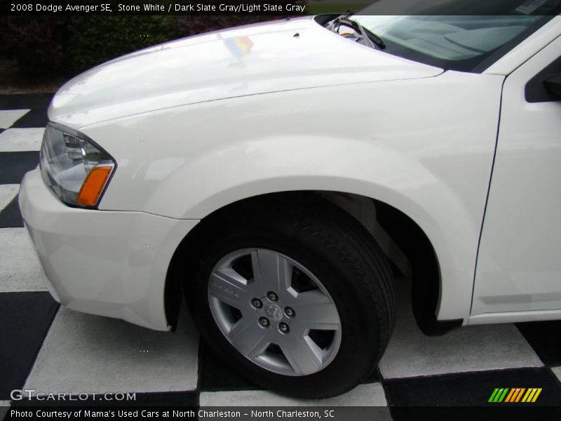 Stone White / Dark Slate Gray/Light Slate Gray 2008 Dodge Avenger SE