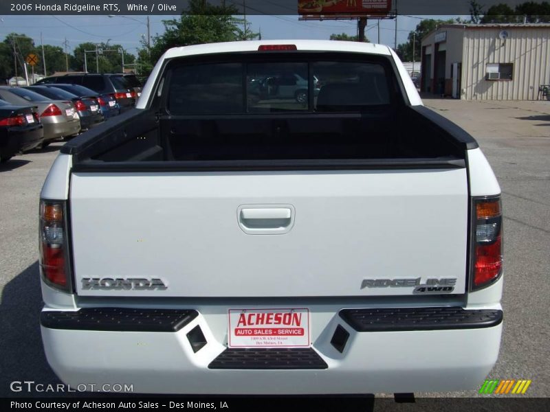 White / Olive 2006 Honda Ridgeline RTS