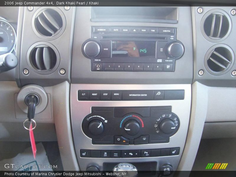 Dark Khaki Pearl / Khaki 2006 Jeep Commander 4x4