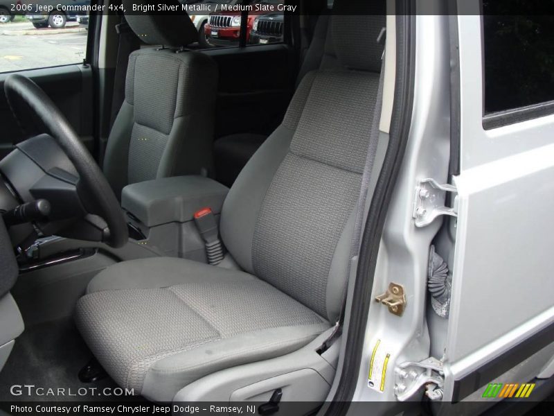 Bright Silver Metallic / Medium Slate Gray 2006 Jeep Commander 4x4